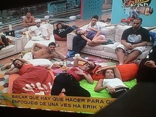 Mery.Hugo viendo peli parte 19 (5 Junio)