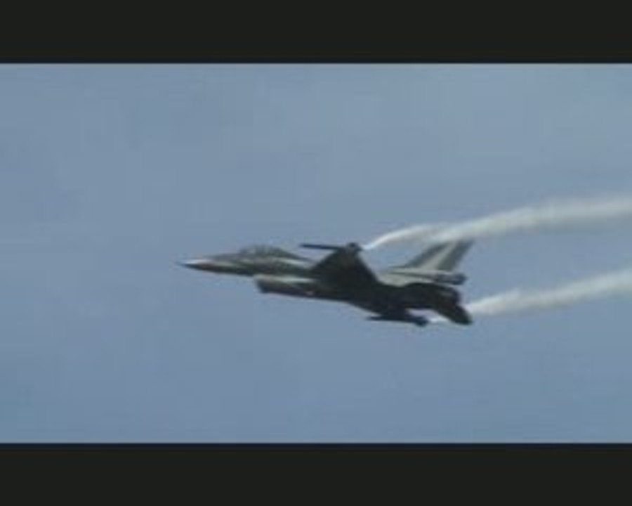 Vol du F16 @ Meeting de Pau - 06/06/2009