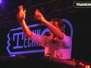 LXD @ MONDAYBAR BLACK & WHITE CRUISE 2009