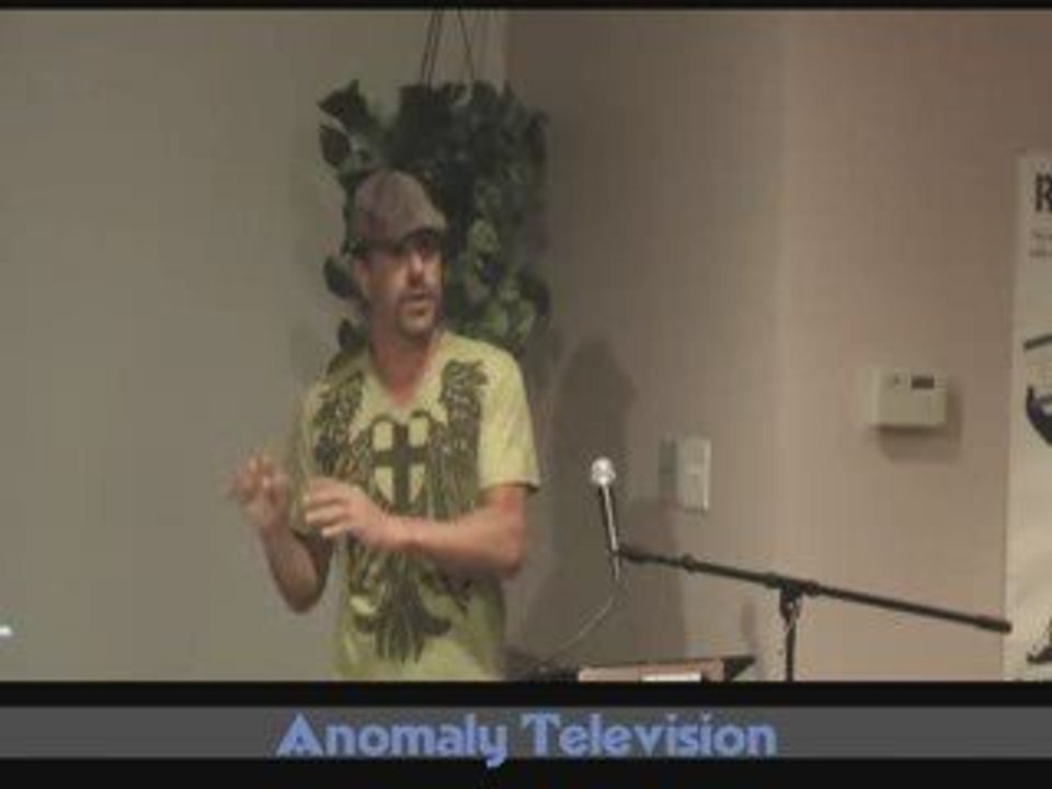 Barry Cooper Speaks at Brave New Books 6/6/2009 Part 3 of 8