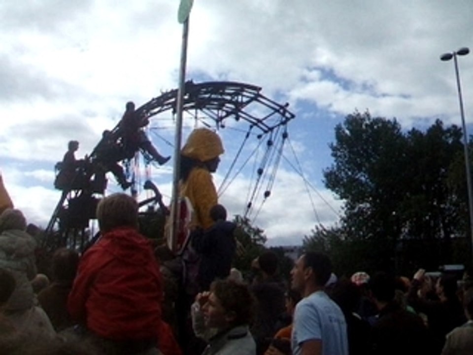 la marche de la petite géante