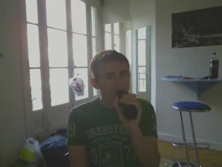 Wiwi égratigne "The time of my life"