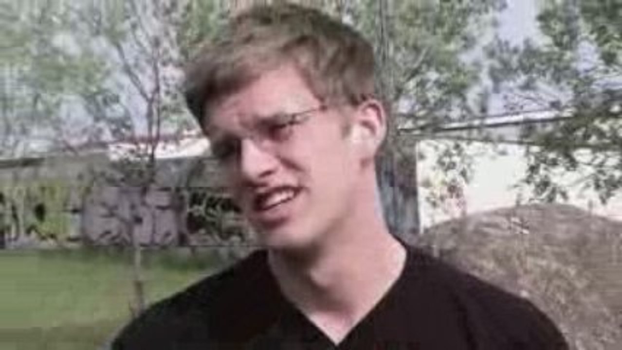 3360045-klippt
