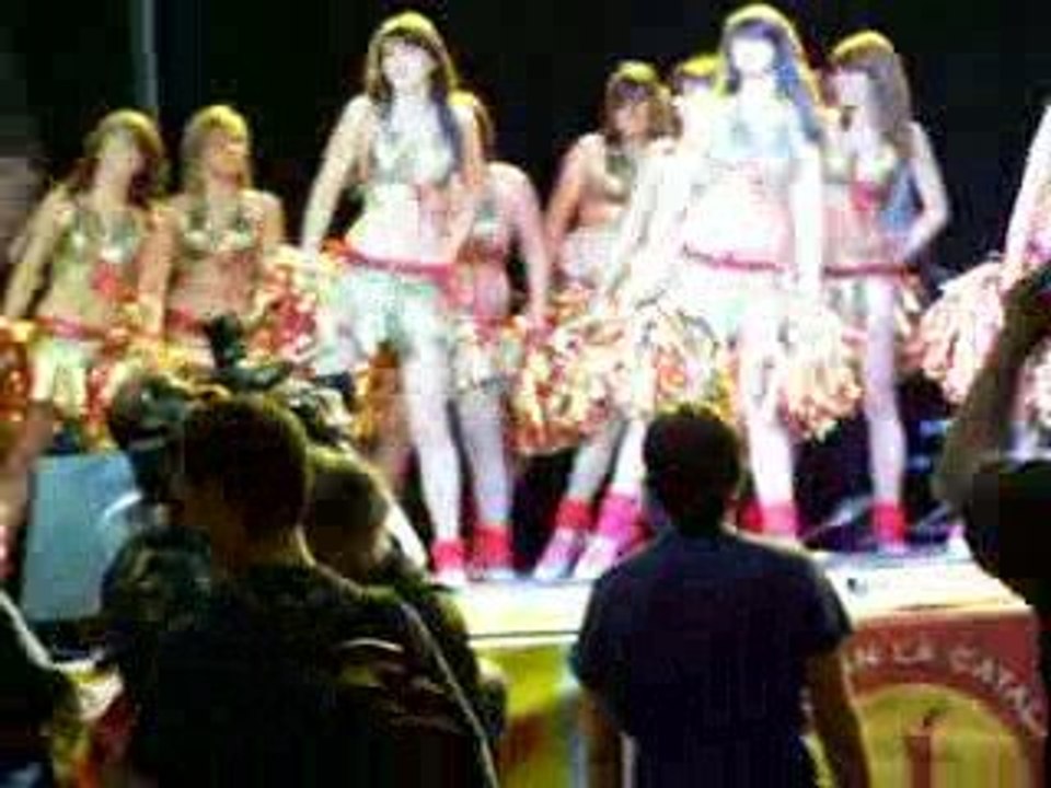 les flammes du roussillon : usap au pied du castillet 2009