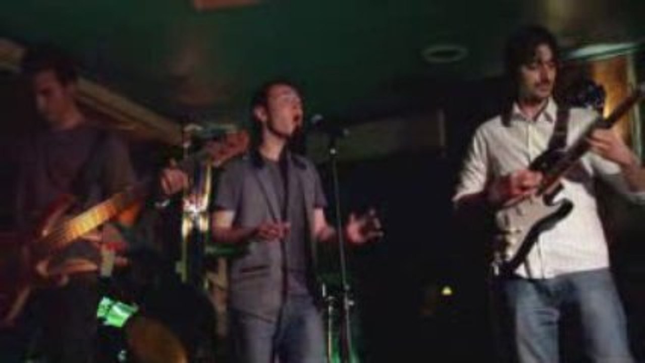 Mr Laval & Co - Walk away (Live)