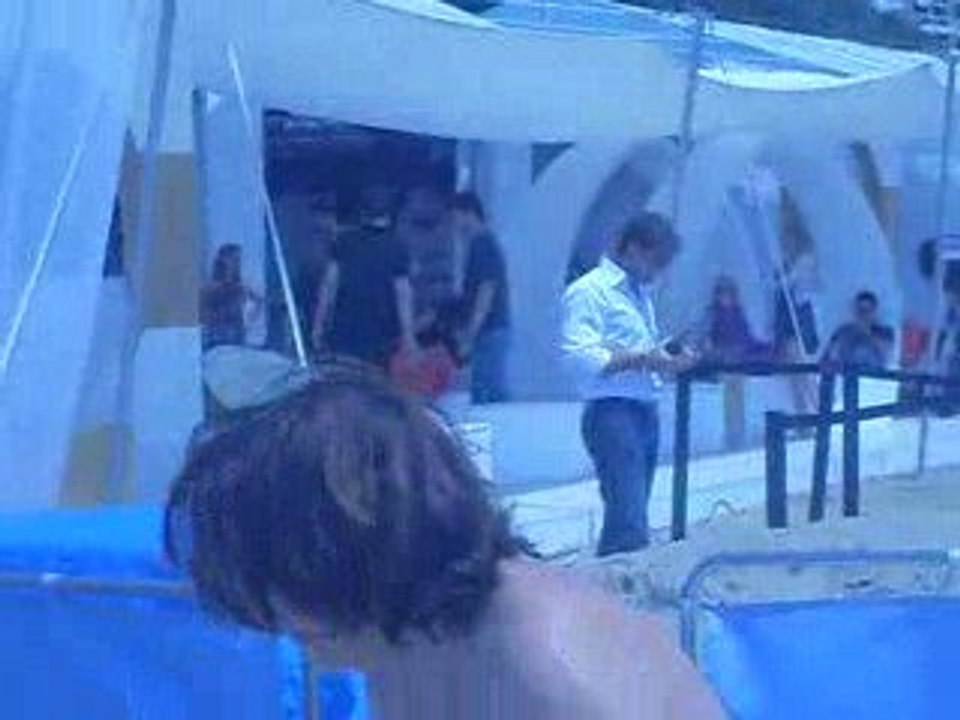 Robert Pattinson sur la plage ....