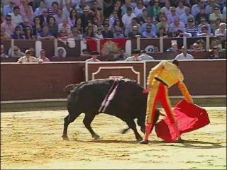 Miguel Tendero, corneado en el antebrazo