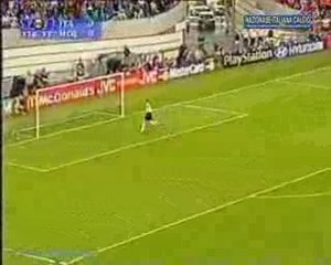 Pays-Bas - Italie lob de Totti hors jeu