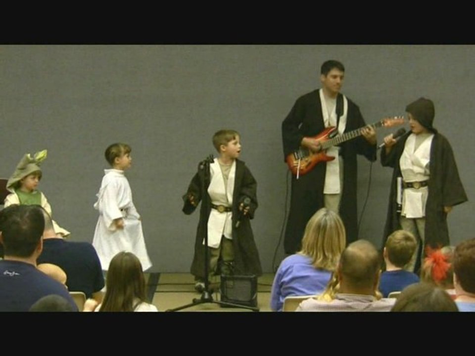 Yoda @ Talent Show, Rob & Deborah Heyward Family, Weird Al