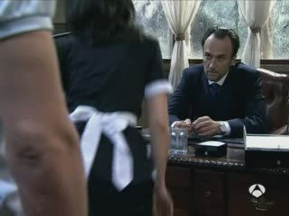 Maria,Ivan y Noiret-Los papeles