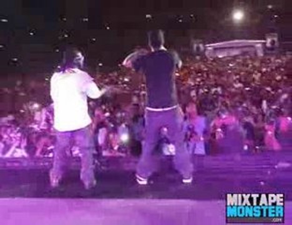 Jay-Z -  "Death Of Auto Tune" Live at Hot 97 Summer Jam