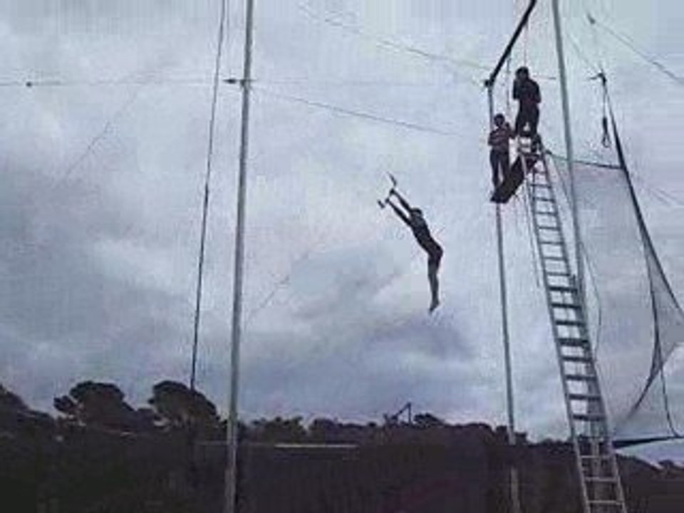 trapèze volant, double au grenouillet!!!