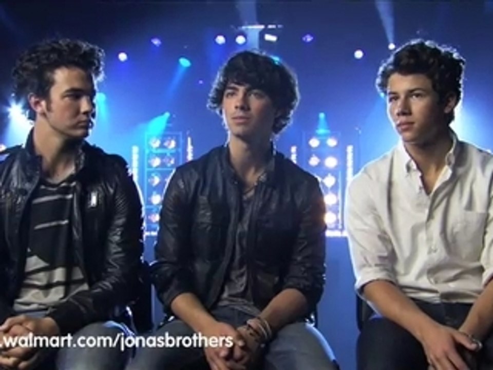 Jonas Brother Live Concert on Walmart Soundcheck