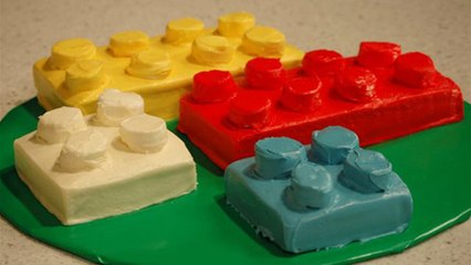 How to make a building blocks cake - Block birthday cake