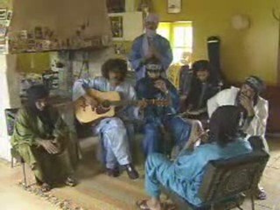 TINARIWEN, MUSIQUE AMAZIGH TOUAREG (TAMAZGHA)