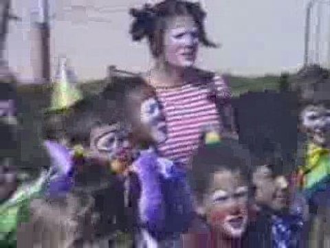 Ecole des Bois CE1 Spectacle Cirque