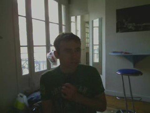 Wiwi égratigne 5h du mat'