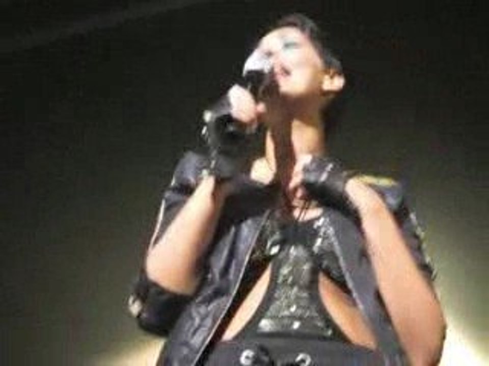 Sheryfa luna & les stars du public à Puteau [06.06.09]