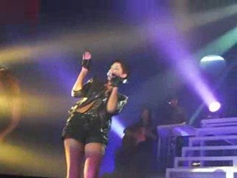 Sheryfa luna J'AI LE DROIT à puteau [06.06.09]