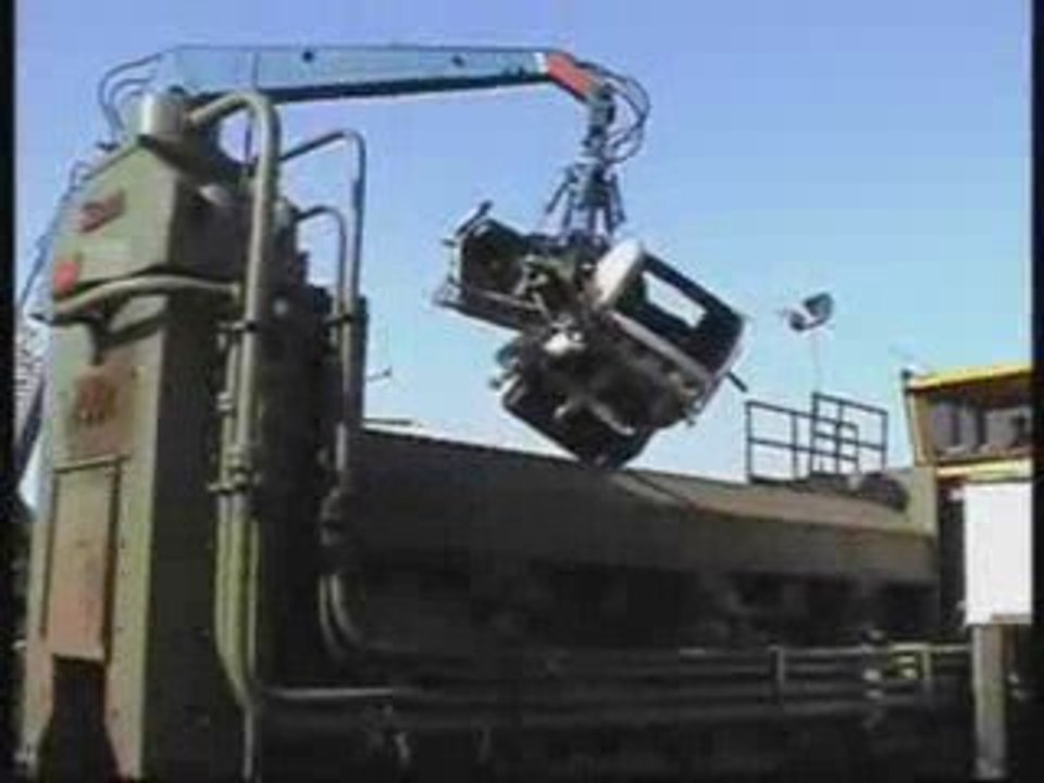 T700