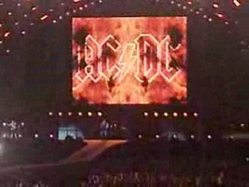 Highway to hell live a marseille