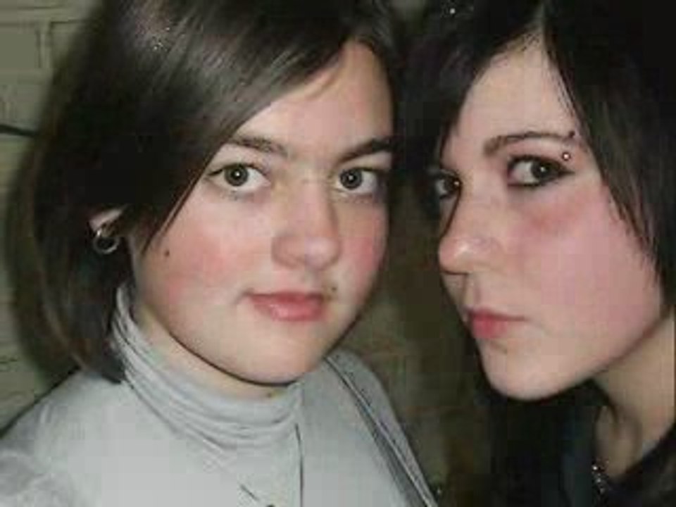 Elles *