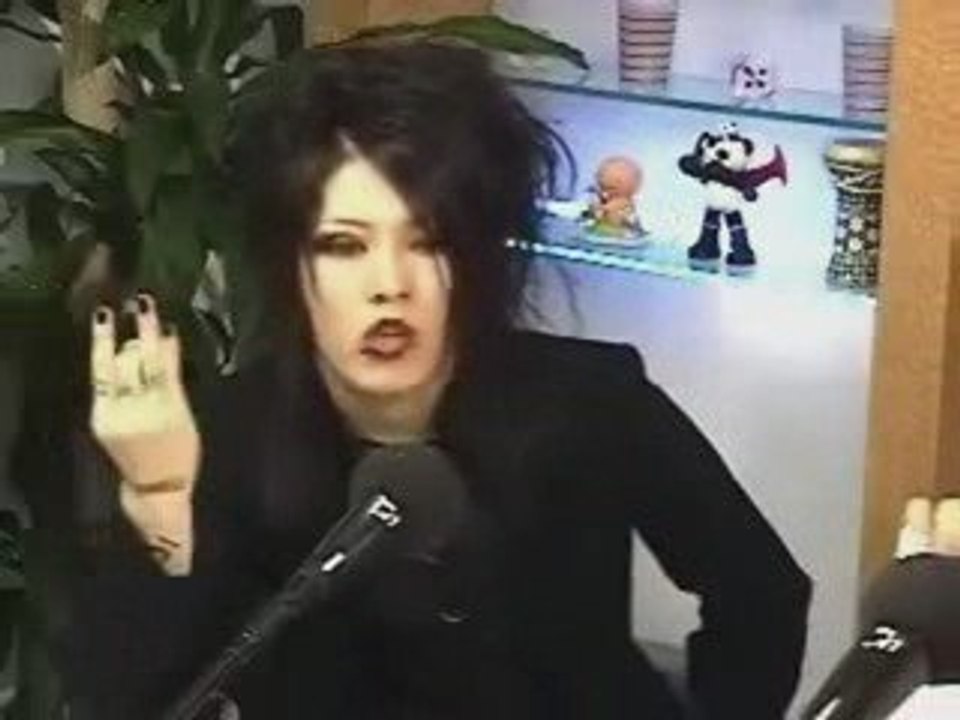 Miyavi, kiss me please!