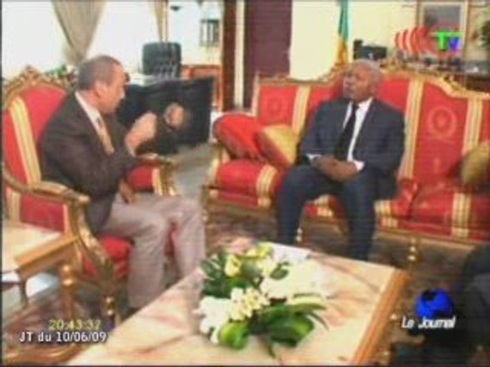 Le représentant de l’UNICEF fait ses adieux à Isidore Mvouba