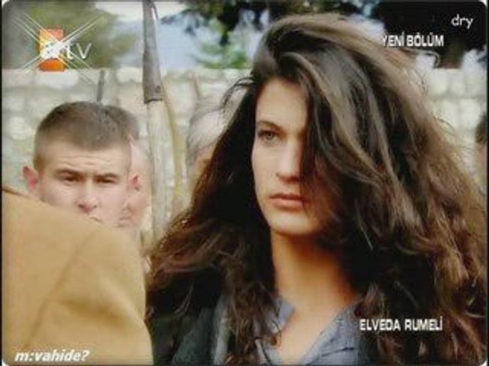 Elveda rumeli kimler duyar kalbimin sesini(vahide mustafa)