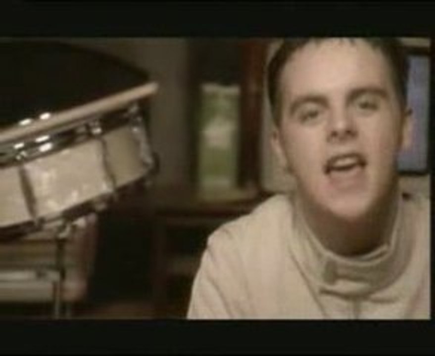 Ant & Dec - Shout