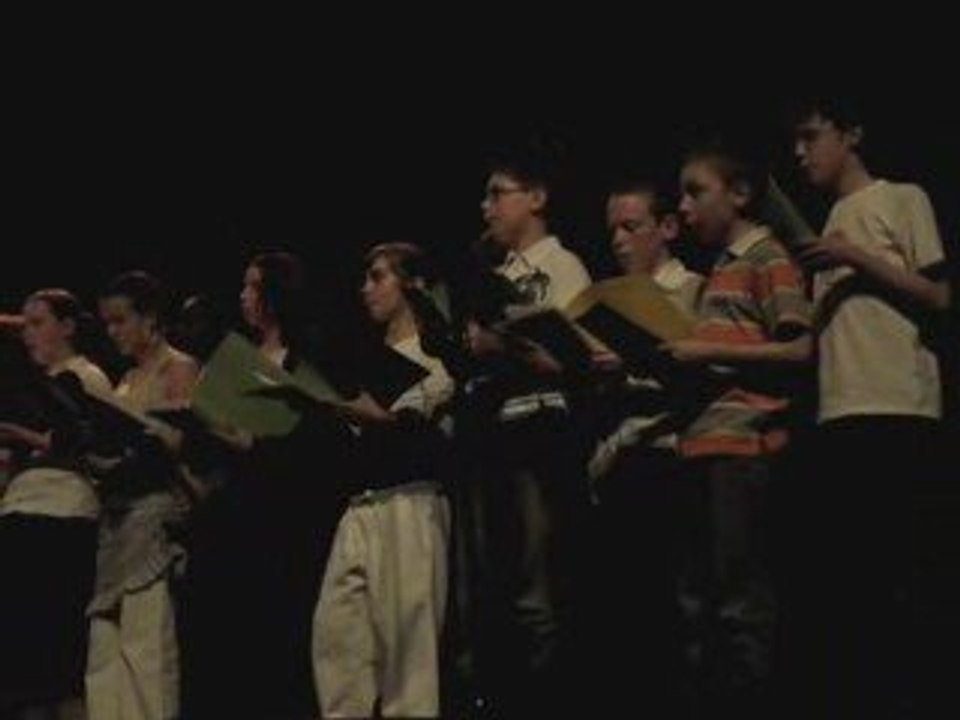 Spectacle de danse des élèves du collège Coutelle à Maubeuge
