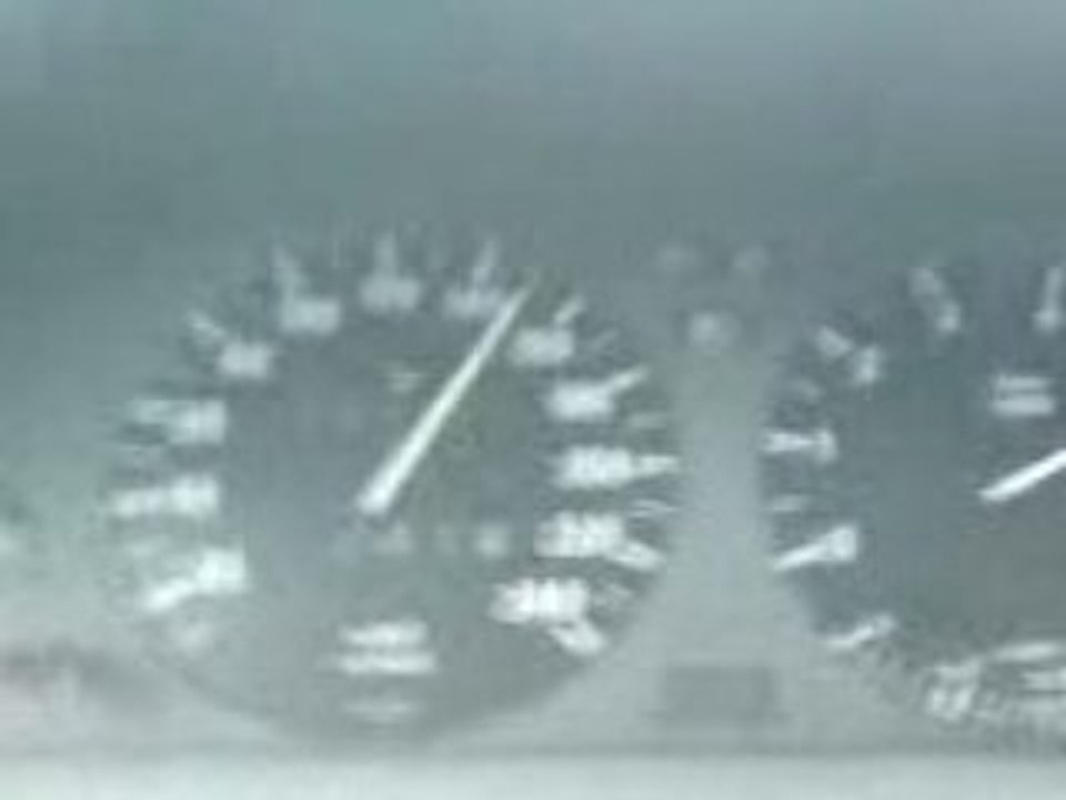 acceleration 320i E30