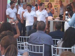 Aponomi Metallion Agona Androu