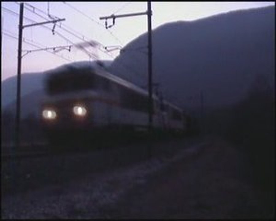 UM de BB 7200 sur un Fret de nuit à Artemare