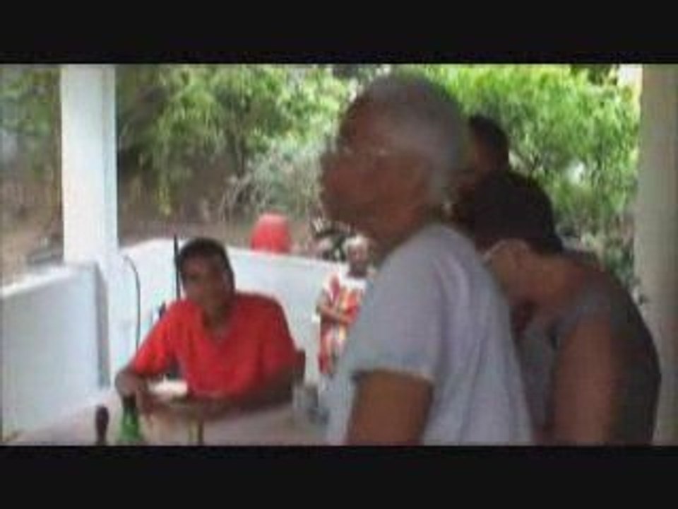 2/3 - ANNIVERSAIRE TATIE JEANNE / FETE DES MAMANS 2009