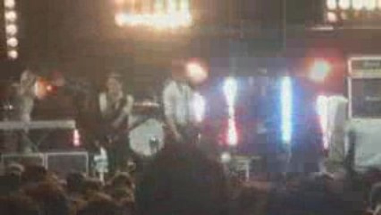 Placebo - The bitter end (Olympia - 08/06/09)