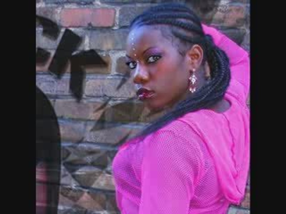 Black Barbie - Reste en Chienne