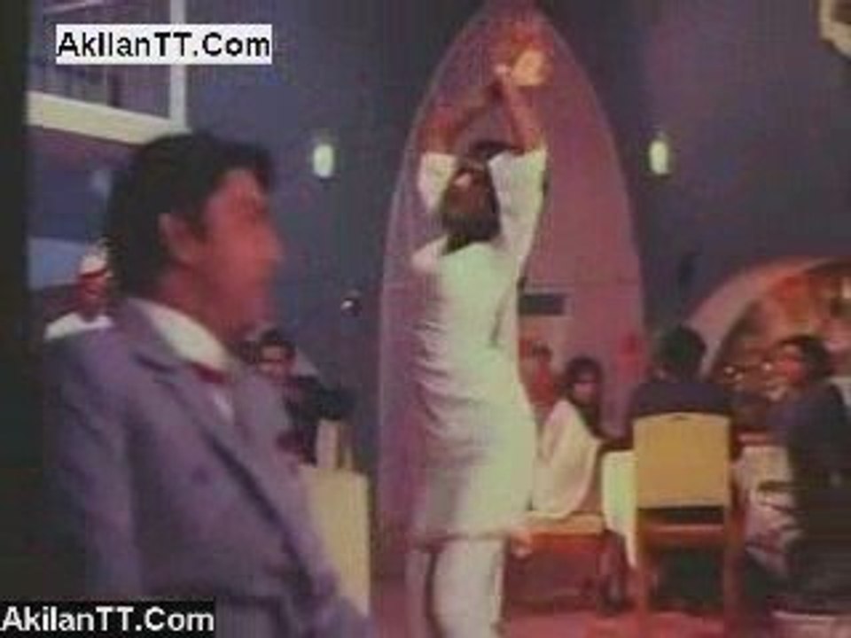 Avalukkendru-oru-heart-6