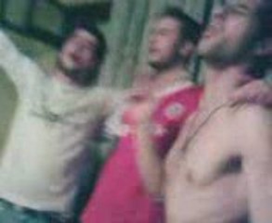 Roin singing incoplate :D