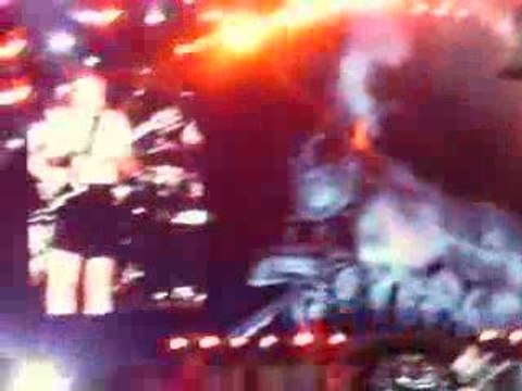 AC/DC Stade de France 12-06-2009 : Hells Bells