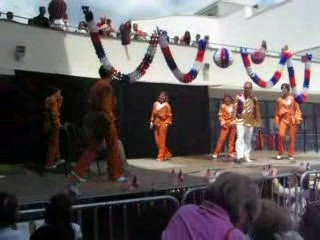 Le bureau de l'APEL Ste Marie-St Justin fait son SHOW