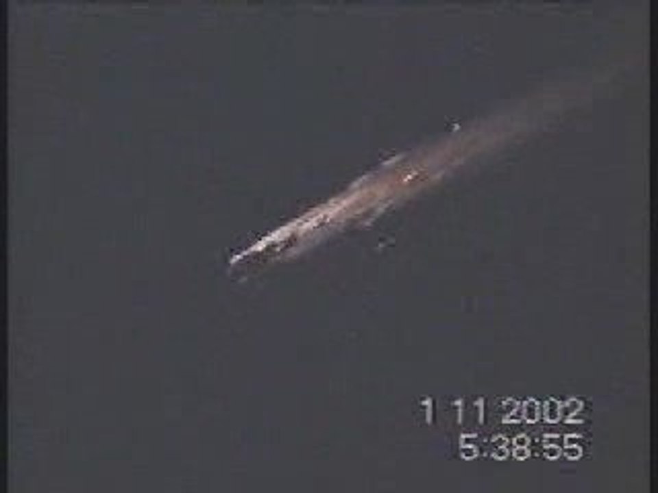 Meteor falling apart In Turkey (2003)