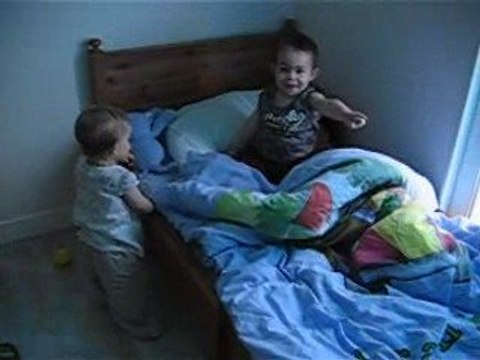 cache cache entre noa et mila