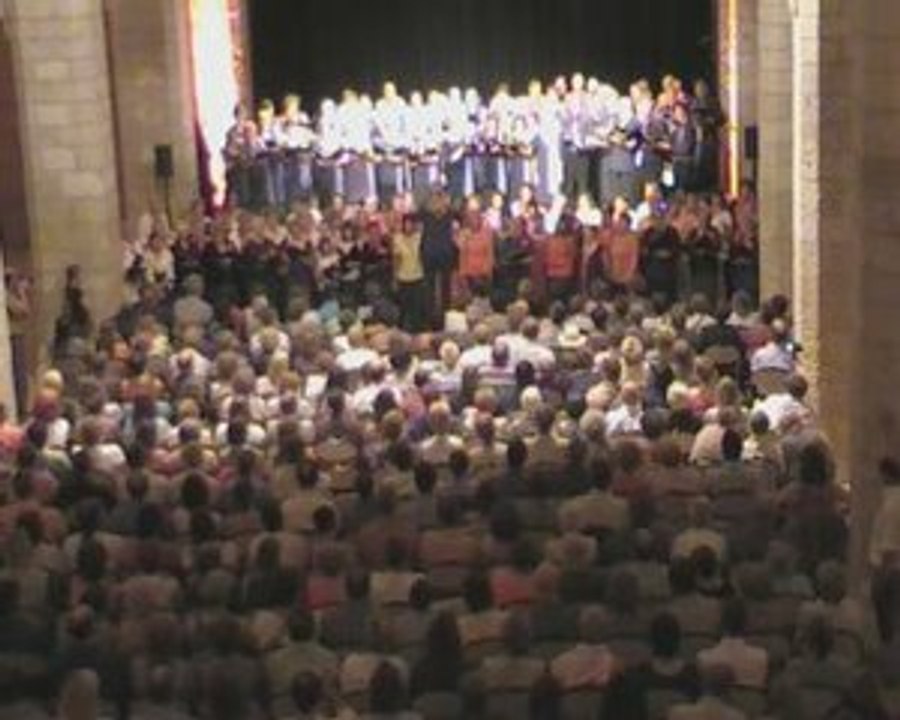 150 Choristes le 13 juin 2009.