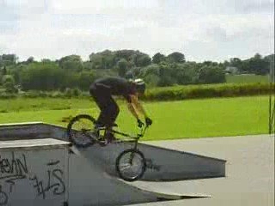 CONTEST BMX ROUL'AVENUE partie 1