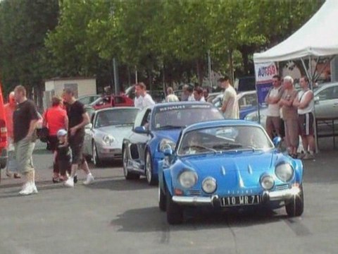 28 voitures historiques au rallye touristique de Montceau(71