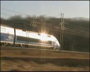 UM de TGV Duplex au lever du soleil à Artemare