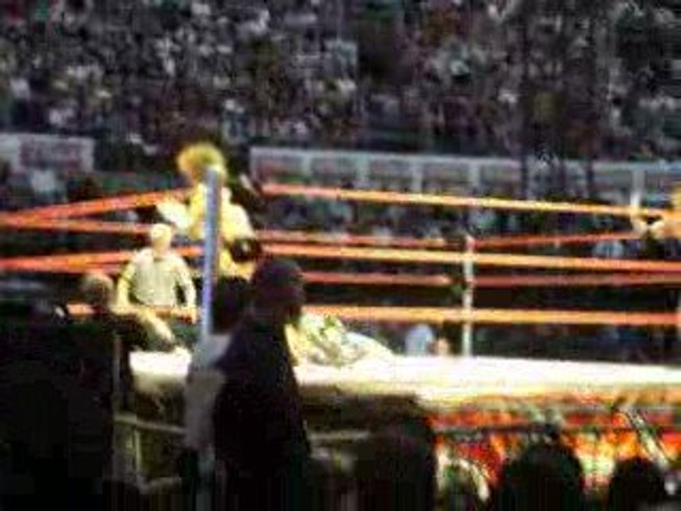wwe raw nimes match the legacy- colon(2)