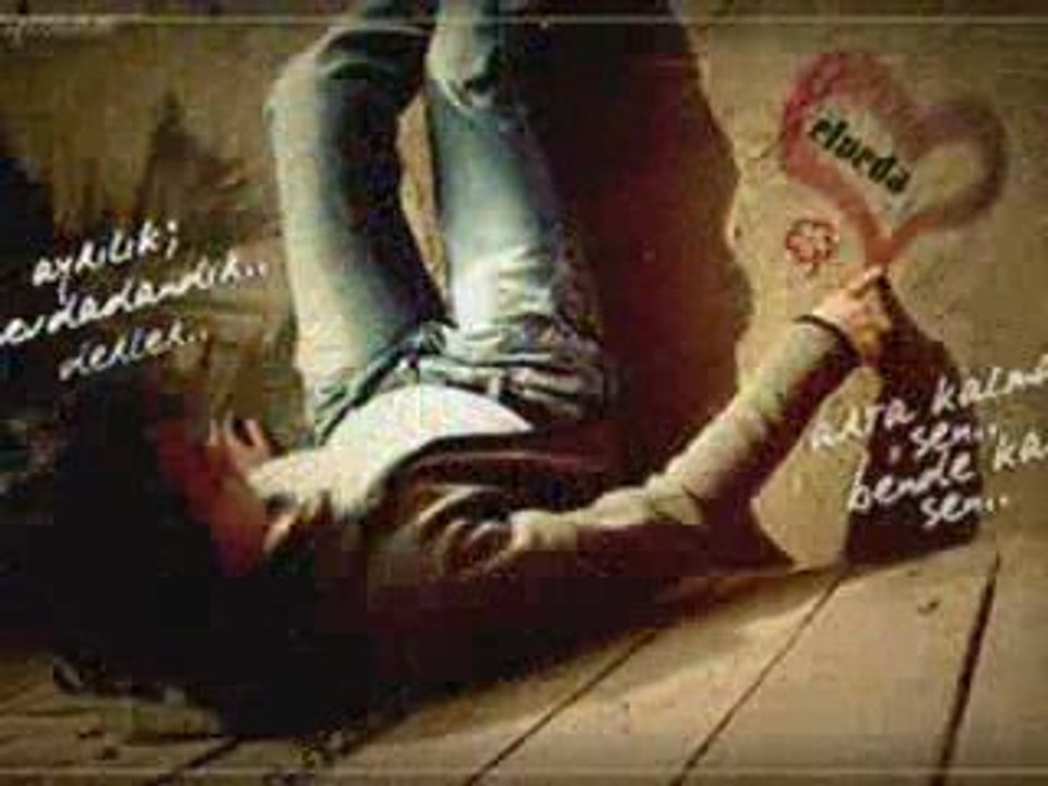 AsLı - eMrE AyDıN TüM ŞeHiR AğLaDı  2008