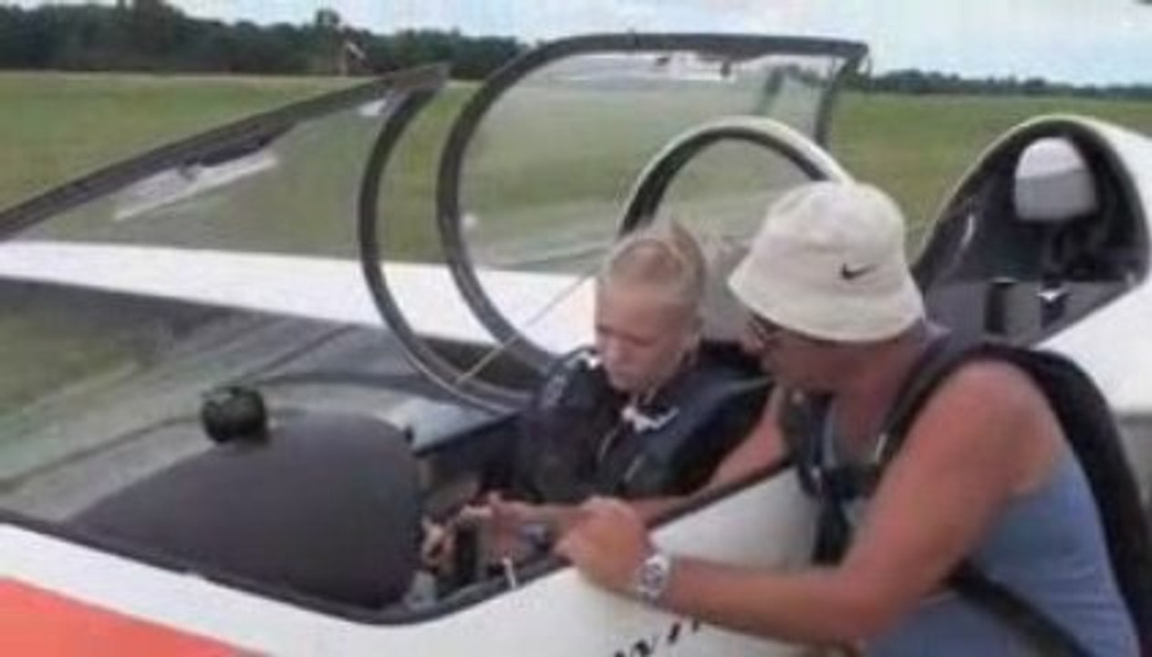 Amélie en planeur small